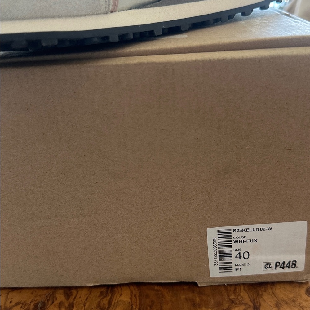 Kelli leather sneaker in white and patent pink - Picture 11 of 11